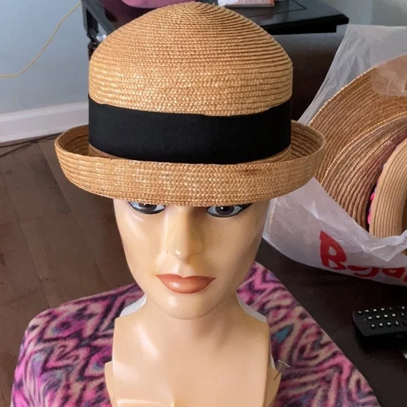 Classic Straw Hat with Black Band - Picture 4 of 5